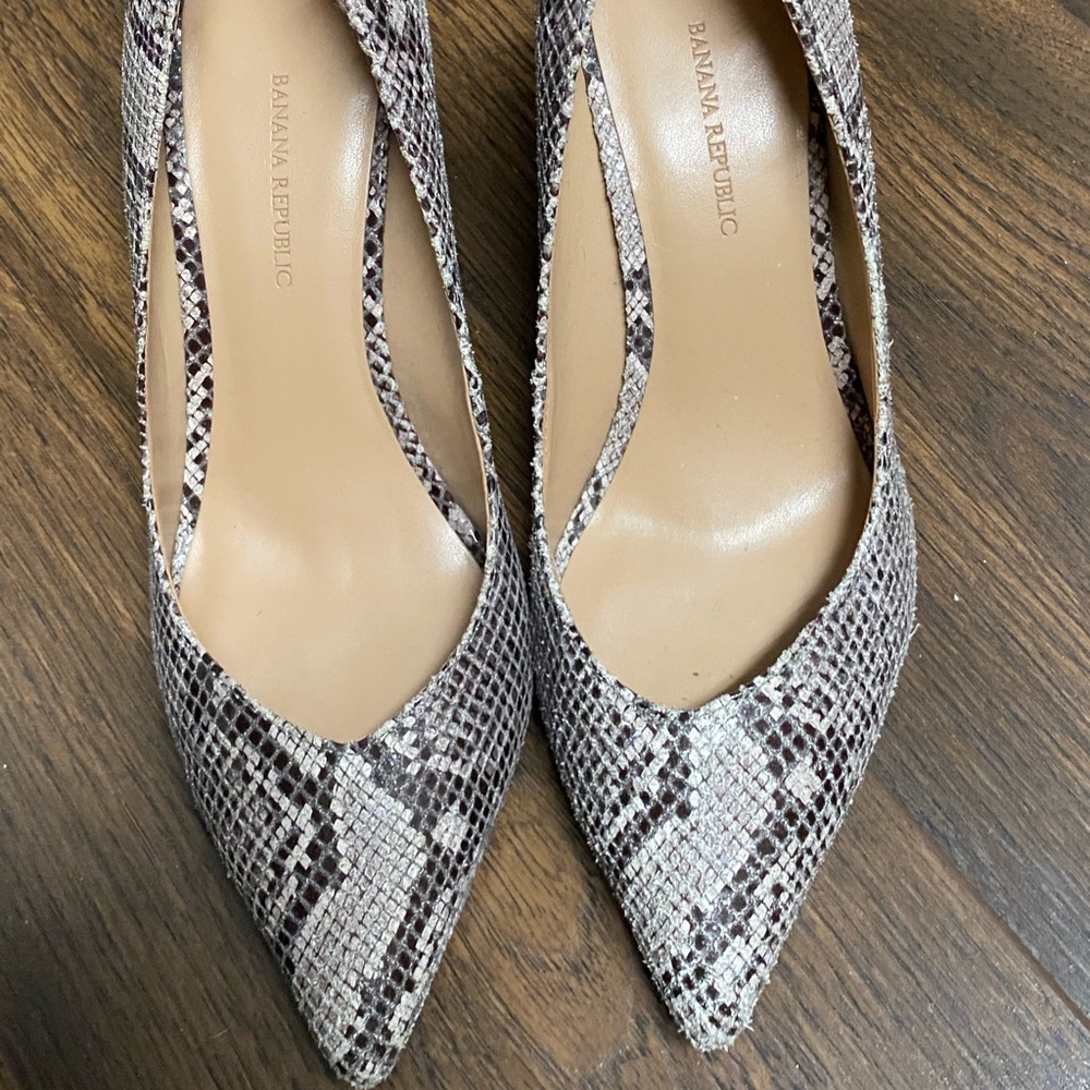 Banana republic snakeskin heels